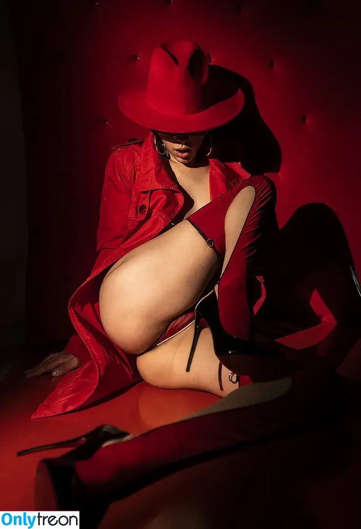 Andrey Razoomovsky nude photo #0012 (andrey_razoomovsky)