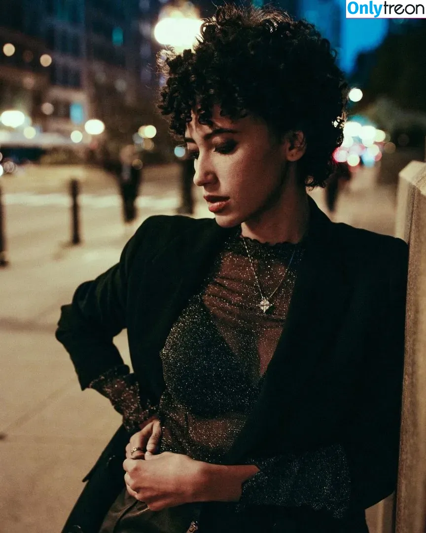 Andy Allo голая photo #0008 (andyallo)