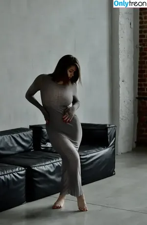  nude photo #0004