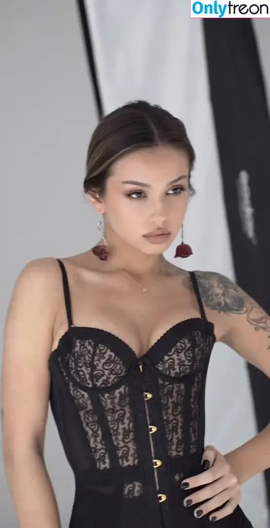 Anđela Ignjatović - Breskvica nude photo #0046 (brrrreskvica)