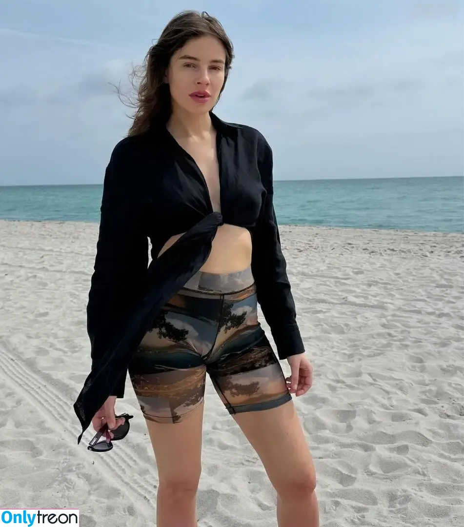 Anfisa Letyago голая photo #0024 (anfisaletyago)