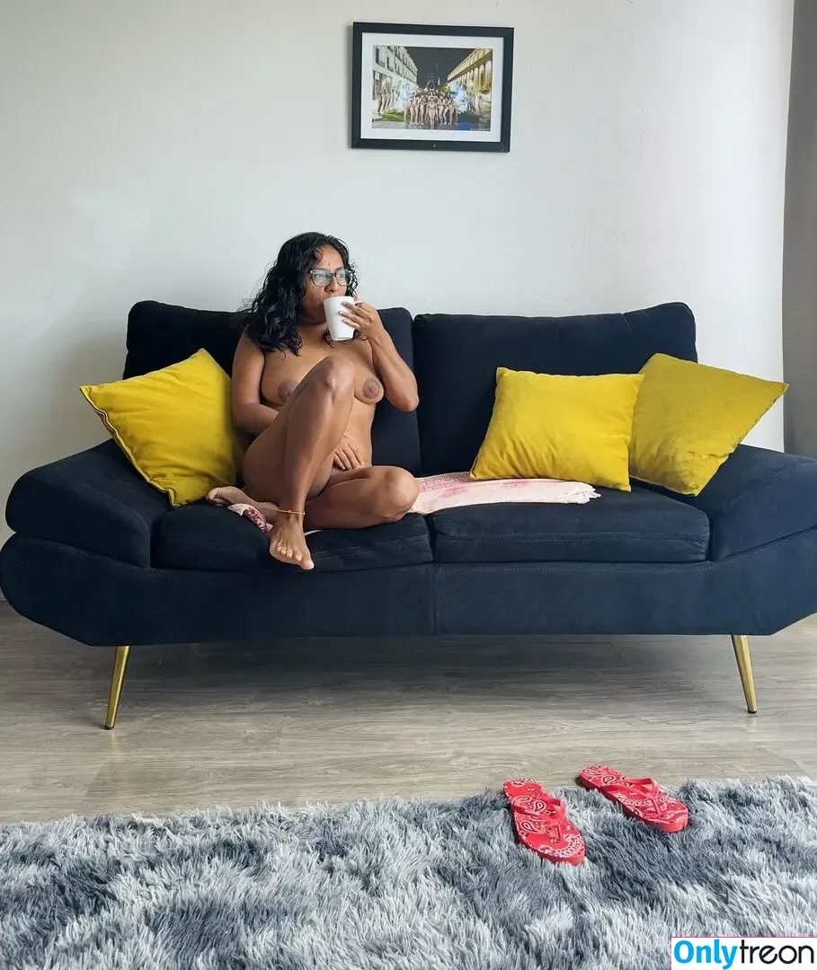 Angela De La Cruz nude photo #0023 (Angy1De / layladelacruz / officialangeladelacruz)