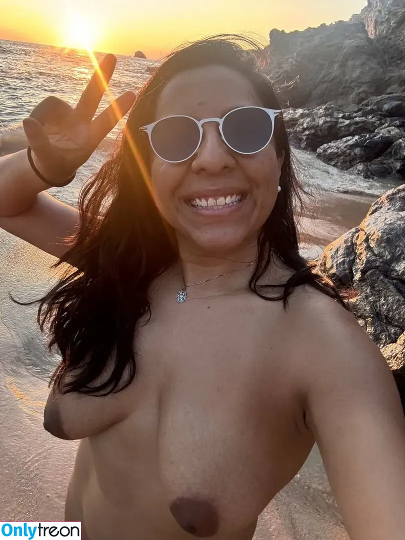Angela De La Cruz nude photo #0063 (Angy1De / layladelacruz / officialangeladelacruz)