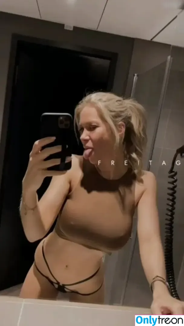 Angela Kutscher nude photo #0110 (angi_kutscher)