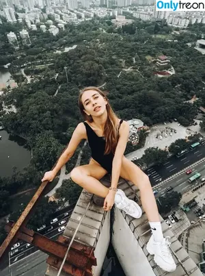 Angela Nikolau / angela_nikolau фото голая #0010