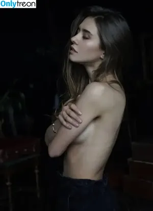 Angela Nikolau / angela_nikolau фото голая #0016