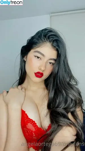 Angela Ortega / angela.ortega.gomez / angelaortegagomez фото голая #0022
