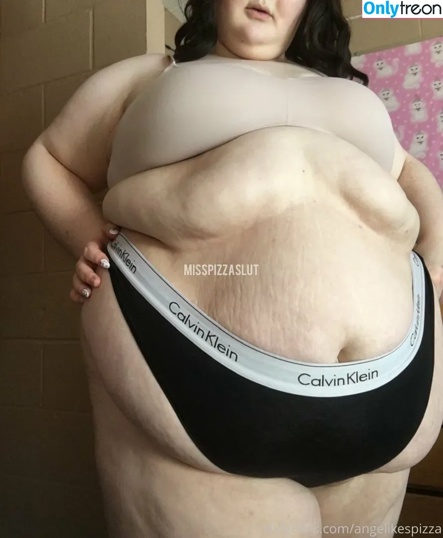angelikespizza nude photo #0019 (angepizza)