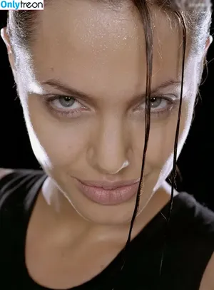 Angelina Jolie / angelinajolie nude photo #0340