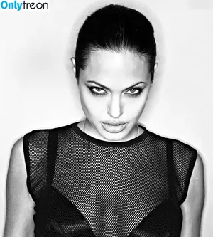 Angelina Jolie / angelinajolie nude photo #0361