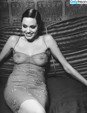 Angelina Jolie / angelinajolie nude photo #0366