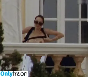 Angelina Jolie / angelinajolie nude photo #0400