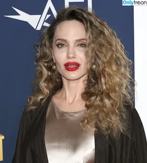Angelina Jolie / angelinajolie фото голая #0571