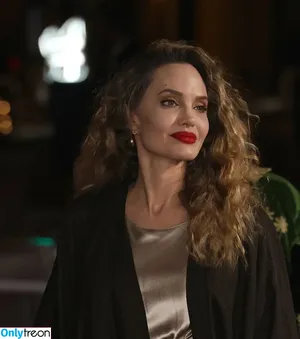 Angelina Jolie / angelinajolie фото голая #0581