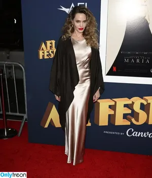 Angelina Jolie / angelinajolie фото голая #0589