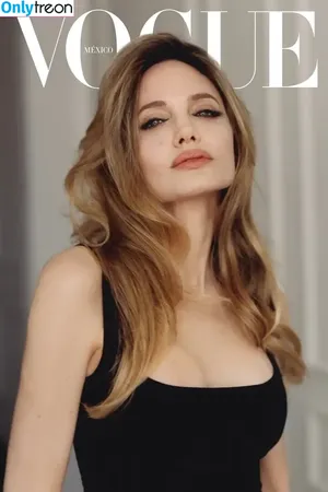 Angelina Jolie / angelinajolie фото голая #0593