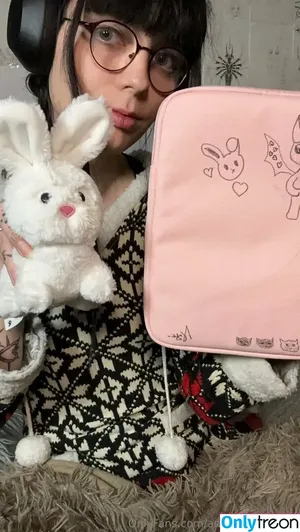 angelmoonbloop / angelmoon.boop nude photo #0017