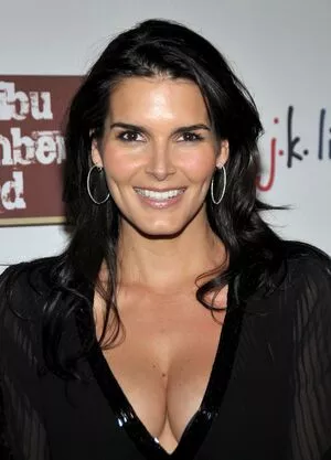 Angie Harmon / angieharmon фото голая #0054