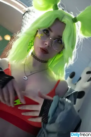 Angie Strelnikova / Angie Cosplay / PlaySafeee / roga na noge / roga_na_noge nude photo #0179