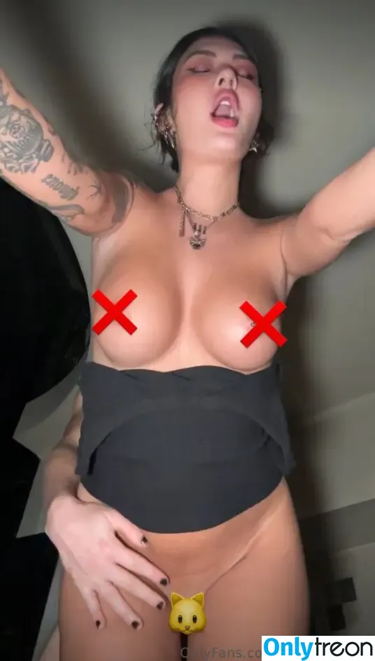 Angie Watkins nude photo #0011 (Angiewatkins / angiewatkinsss)