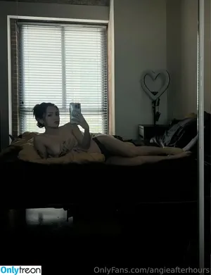 Angierzzz /  / Angieafterhours / Angierzzzhadtiktok nude photo #0004
