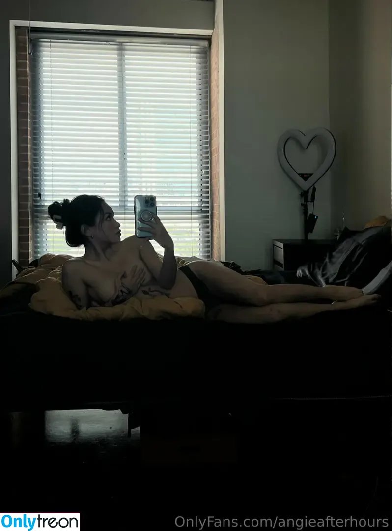Angierzzz nude photo #0005 ( / Angieafterhours / Angierzzzhadtiktok)
