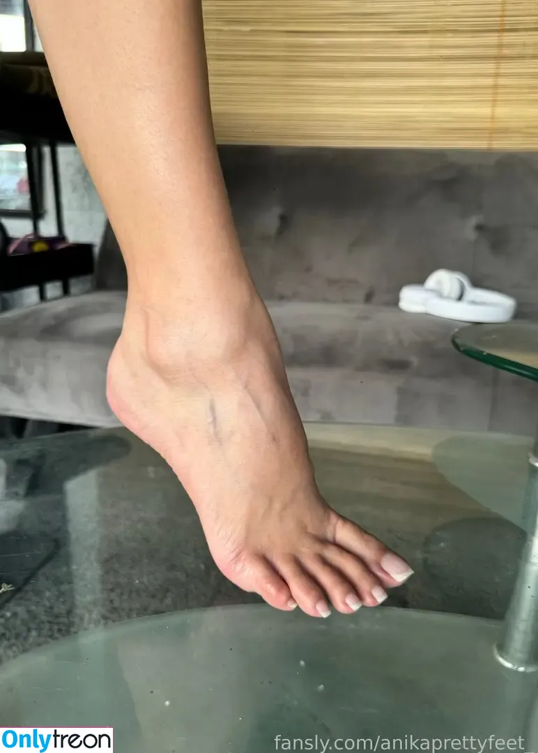 anikaprettyfeet_ nude photo #0643 (anikaprettyfeets)