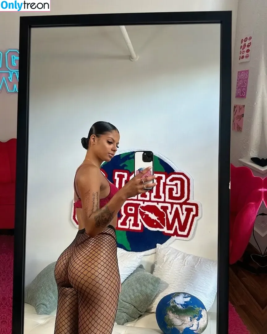 anikastar nude photo #0198 (iamanikastar)