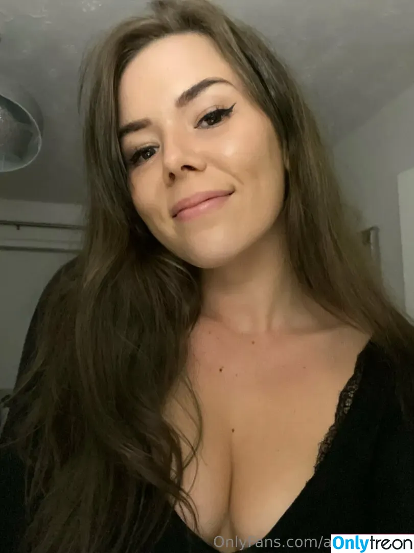 anitkaaa nude photo #0031 (anitkaaa1)