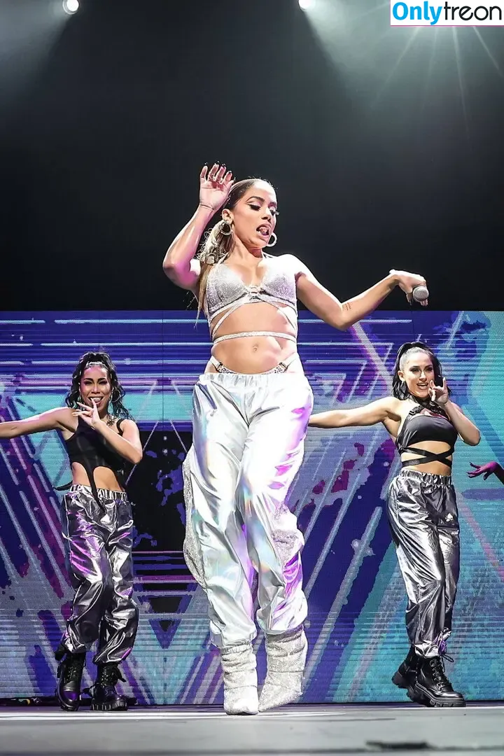 Anitta nude photo #2270 (Anitta)