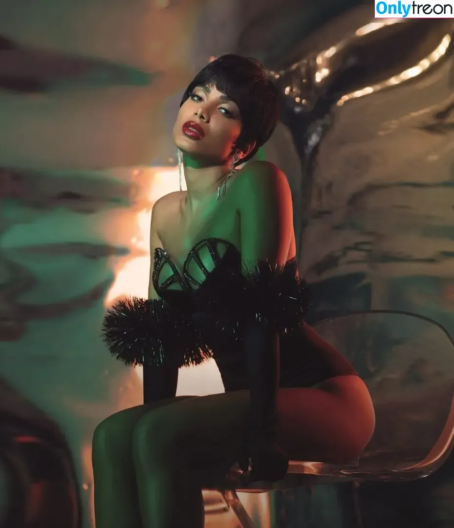Anitta голая photo #2306 (Anitta)