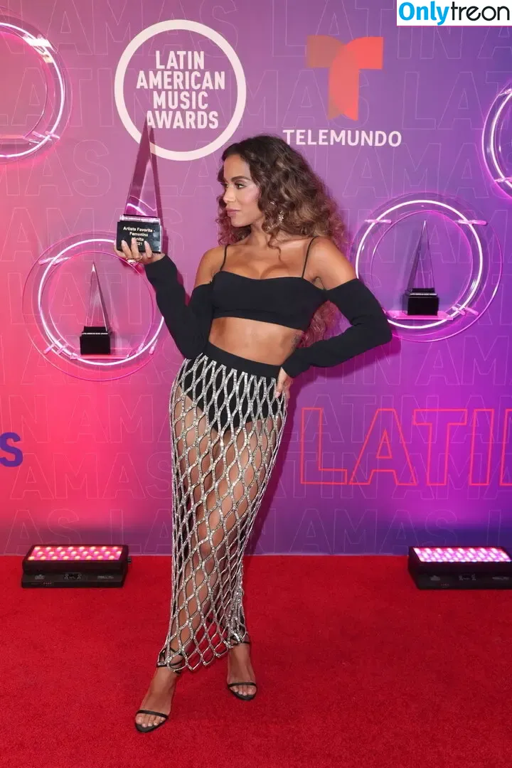 Anitta голая photo #2357 (Anitta)