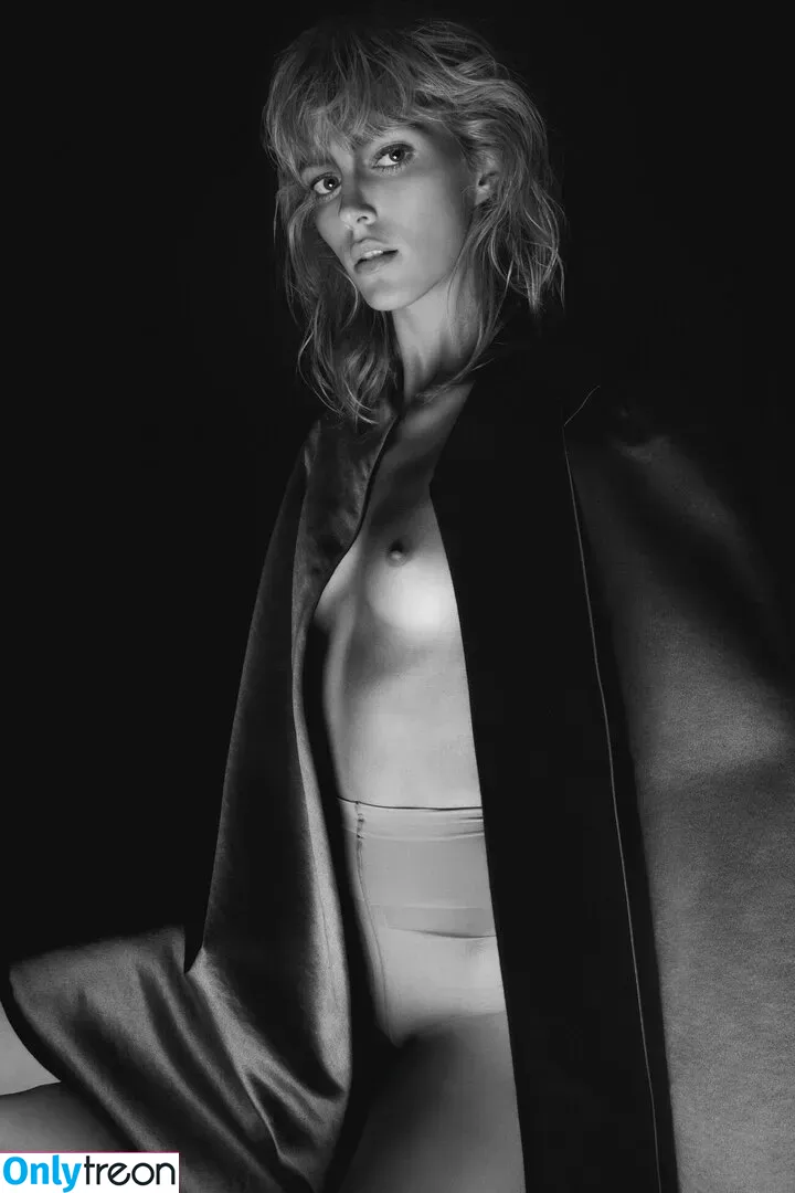 Anja Rubik голая photo #0071 (anja_rubik)