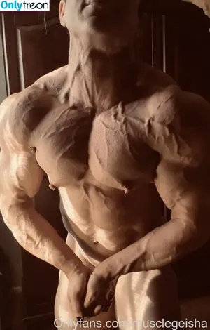 Anjie / Angela Yeo / MuscleGeisha / ifbb_pro_yeo / proyeo nude photo #0007