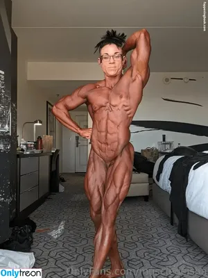 Anjie / Angela Yeo / MuscleGeisha / ifbb_pro_yeo / proyeo nude photo #0018