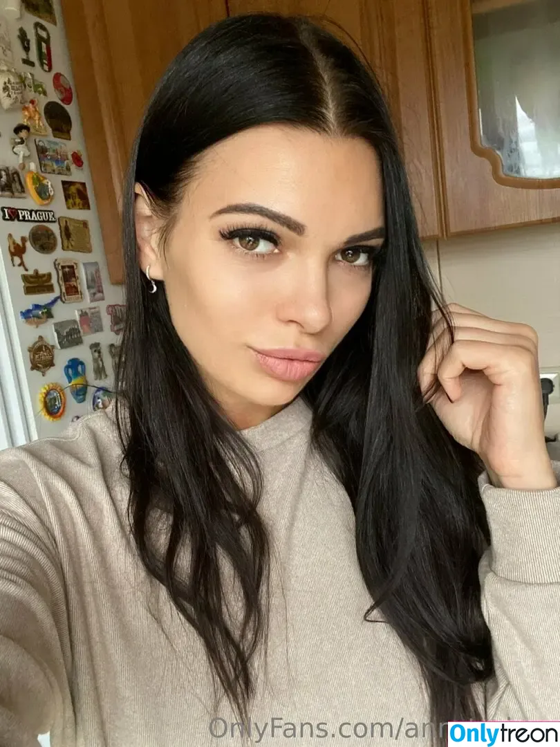 ann_trainer голая photo #0057 (ann_moves)