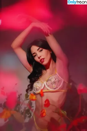 Anna Akana / AnnaAkana / wonderlandstudios фото голая #0656