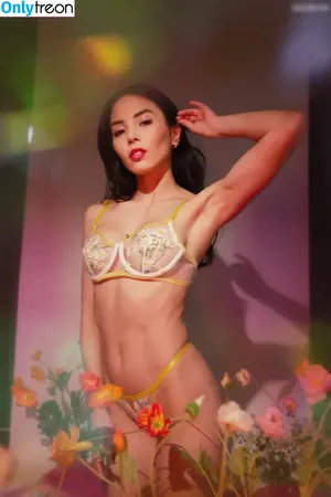 Anna Akana / AnnaAkana / wonderlandstudios фото голая #0658