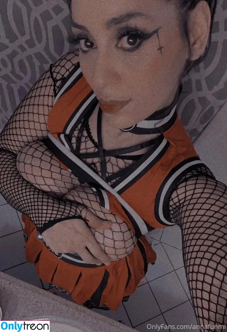 Anna Funmi голая photo #0048 (anna.funmi / anna_funmi / annafunmi)