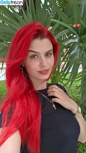 anna.gazanis / AnnaGazanis nude photo #0627