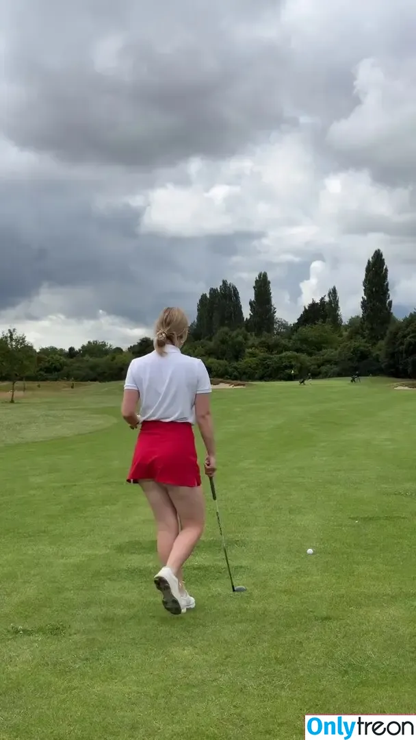 Anna Halliday голая photo #0004 (Golf with Anna / golfwithanna)