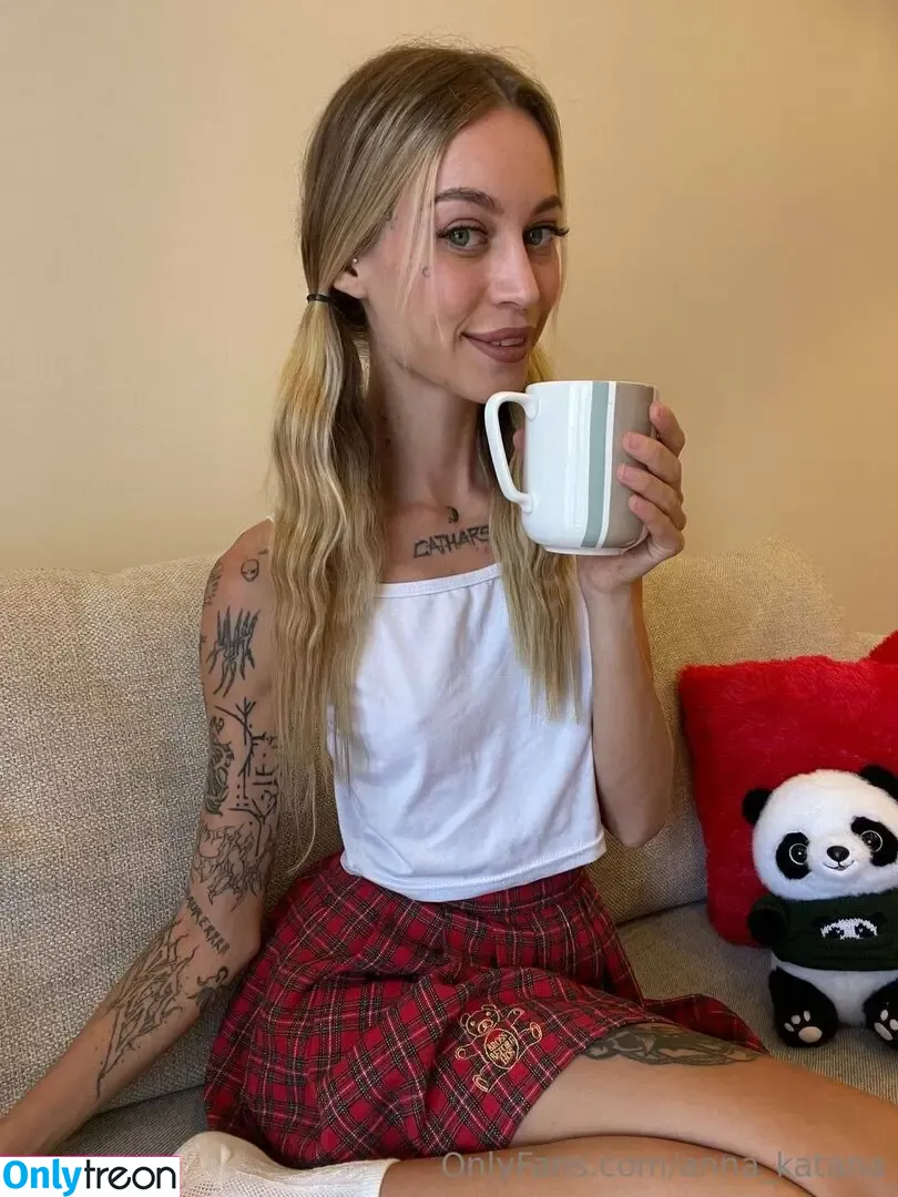 anna_katana nude photo #0076 (anna_katana__)