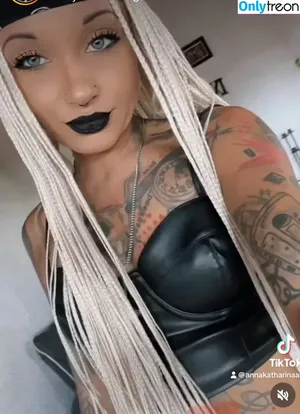 Anna-Katharina Alt / annabeatmietze / annakatharinaalt_offiziell nude photo #0010