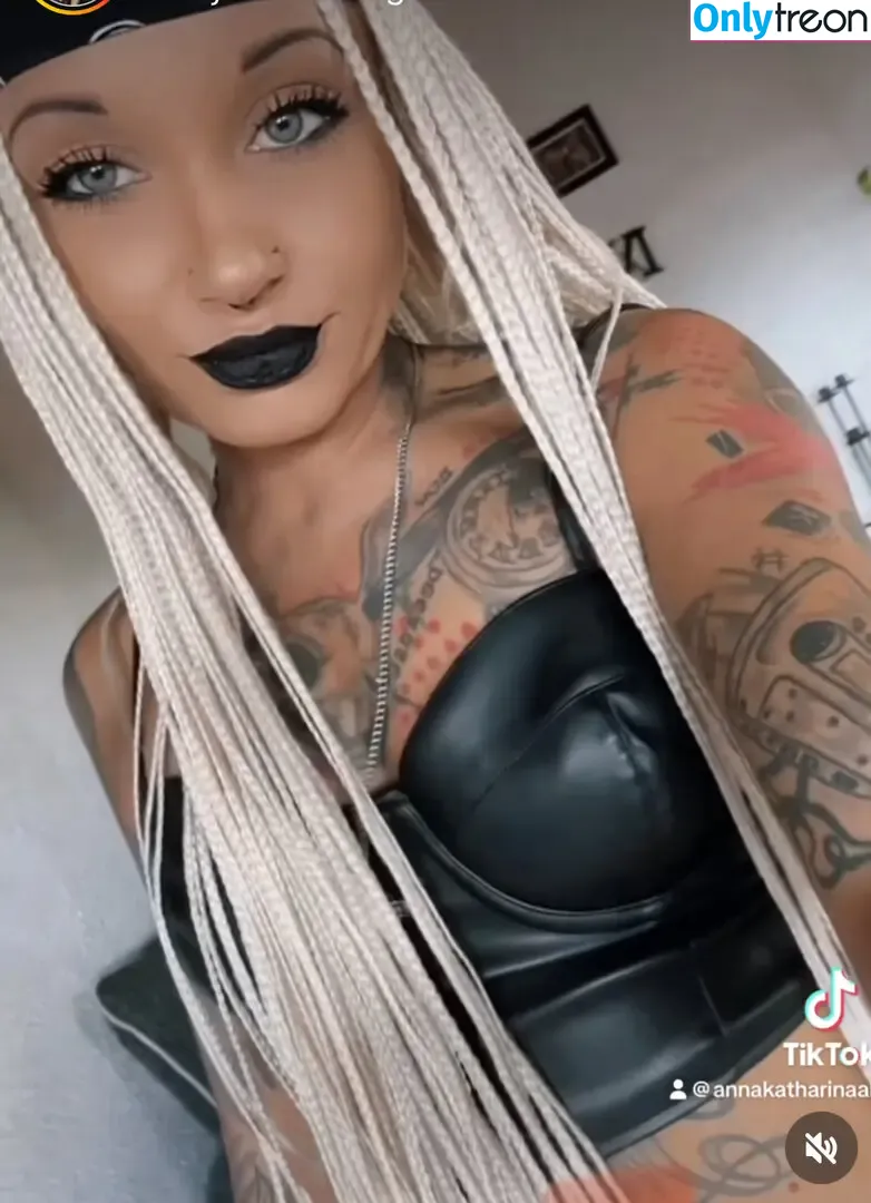 Anna-Katharina Alt nude photo #0010 (annabeatmietze / annakatharinaalt_offiziell)