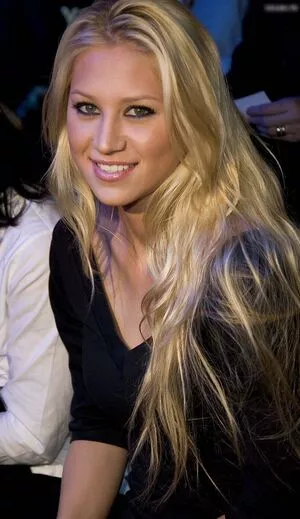 Anna Kournikova / annakournikova nude photo #0220