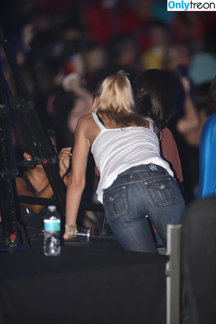 Anna Kournikova голая photo #0119 (annakournikova)
