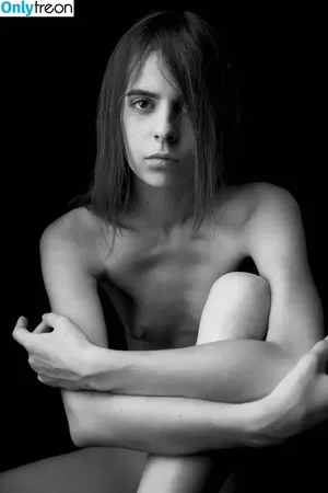 Anna Netrebko / gracie.a / gracieabrams nude photo #0003