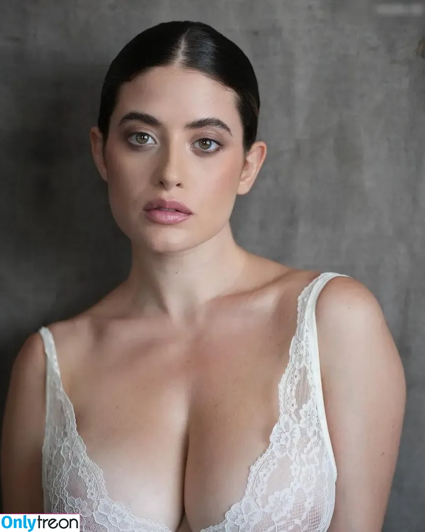 Anna Pittureri nude photo #0132 (annaschmidti / annina_pittureri)