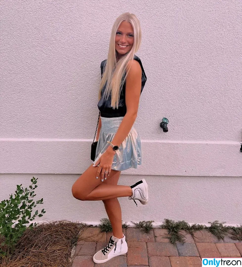 Anna Sikes nude photo #0008 (Anna.sikes)