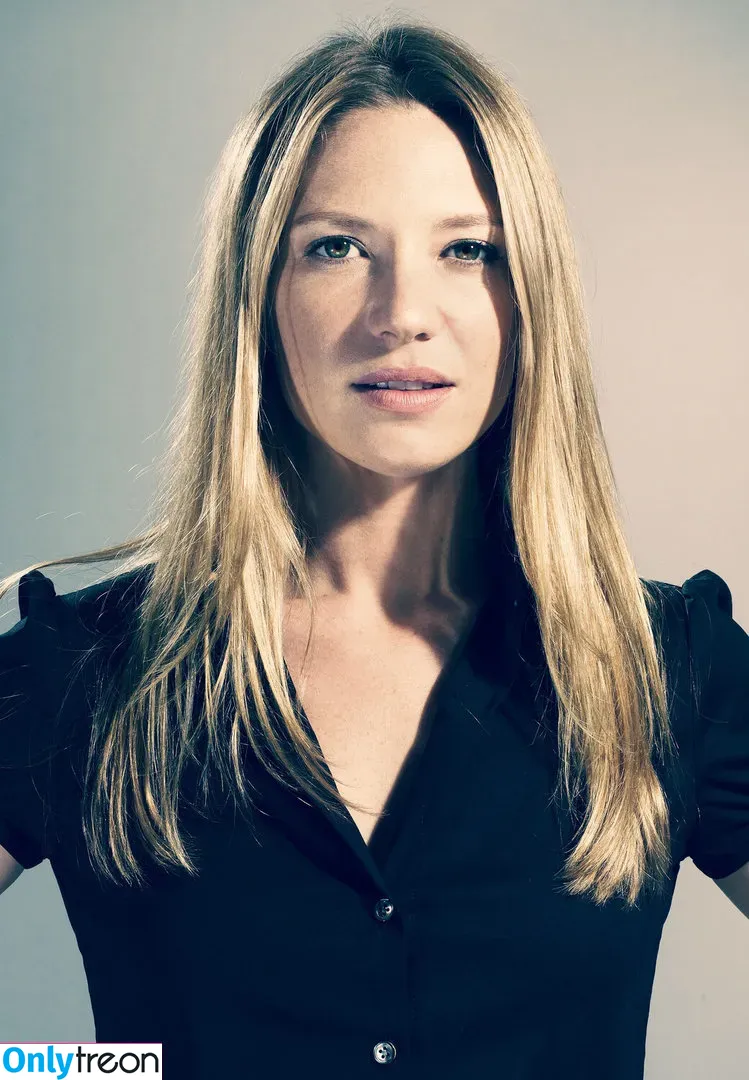 Anna Torv голая photo #0046 (anna_torv_)